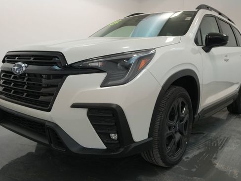 New 2025 Subaru Ascent Bronze Edition image 3