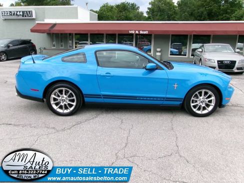Used 2010 Ford Mustang Coupe RWD image 6