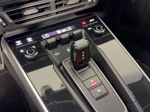 Certified 2022 Porsche 911 Carrera image 21