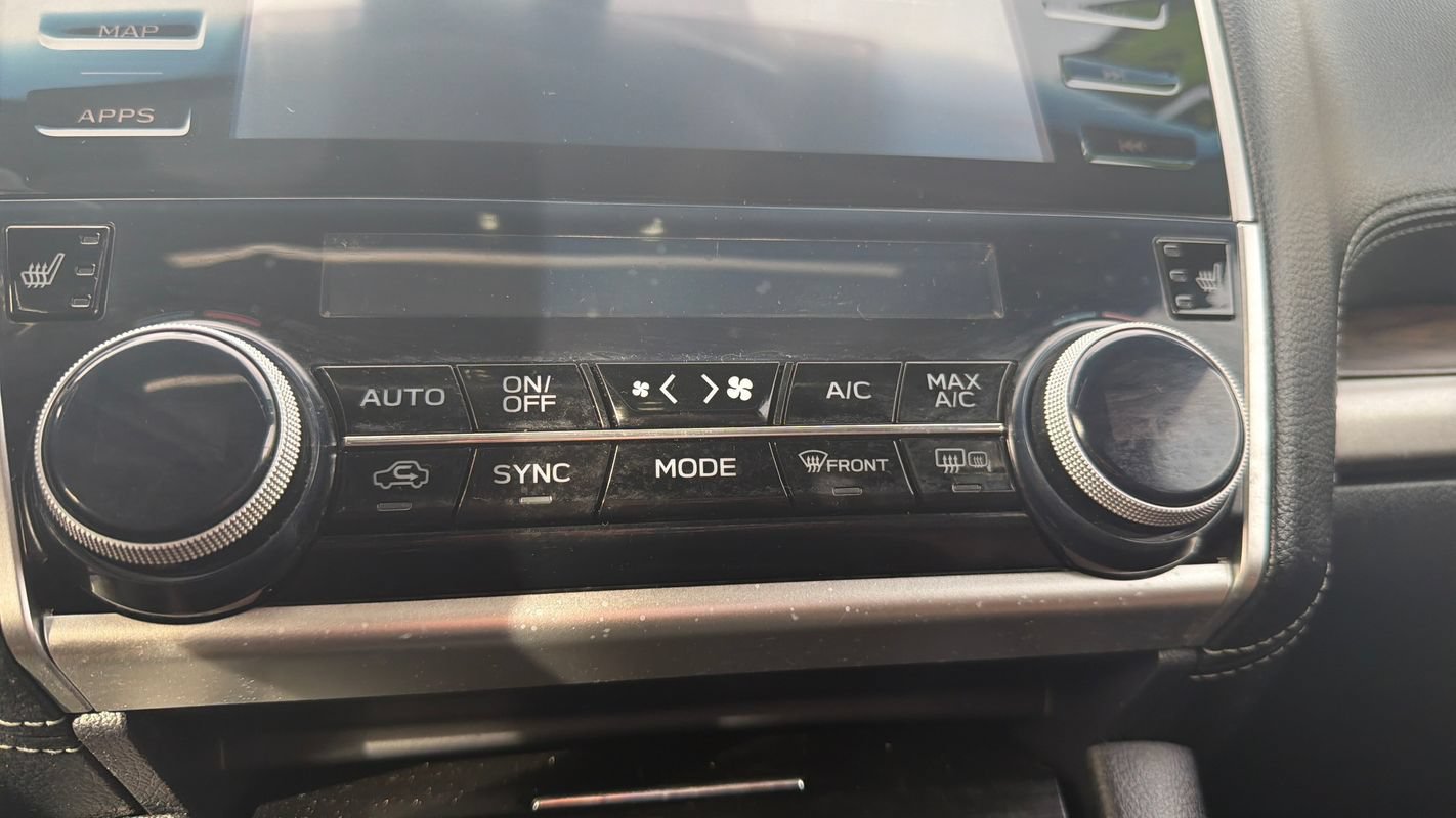 Used 2019 Subaru Outback 3.6R Touring AWD/4WD image 19