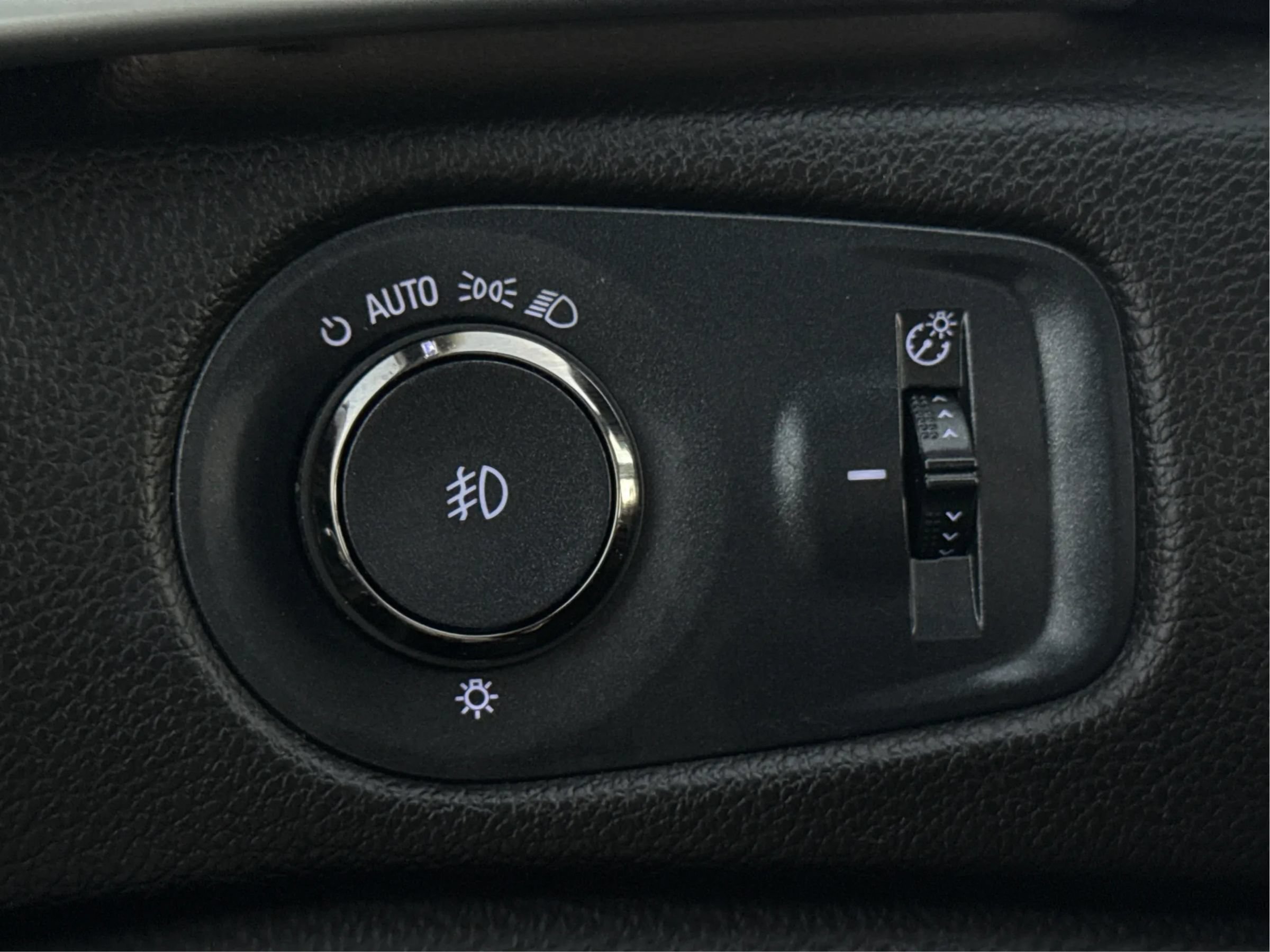 Used 2013 Cadillac SRX Performance w/ Driver Awareness Package FWD image 35