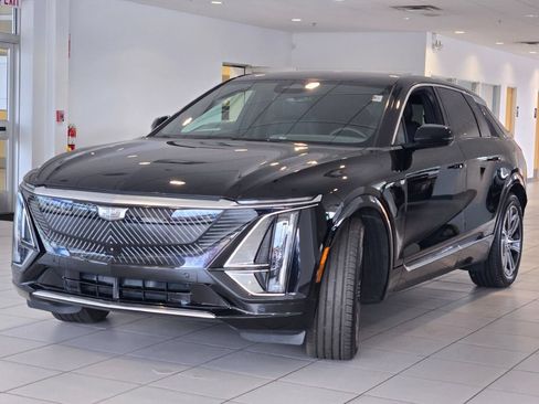 Used 2024 Cadillac Lyriq Luxury RWD image 4