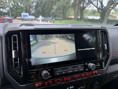 Used 2026 Nissan Frontier PRO-4X AWD/4WD image 14