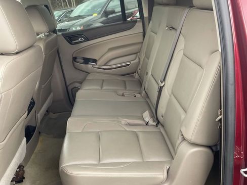 Used 2018 GMC Yukon XL SLT w/ Open Road Package image 4