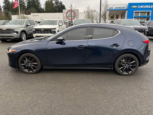 Used 2019 MAZDA MAZDA3 AWD Hatchback w/ Premium Pkg image 8