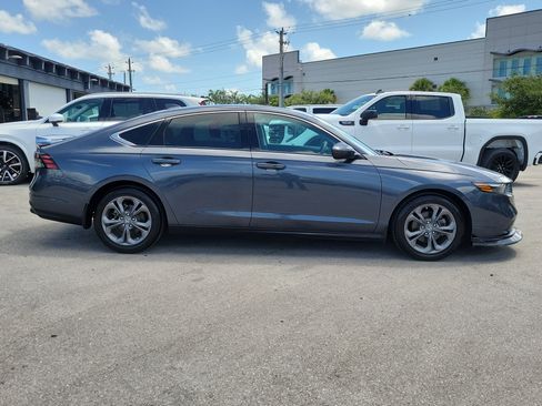 Used 2024 Honda Accord EX image 4