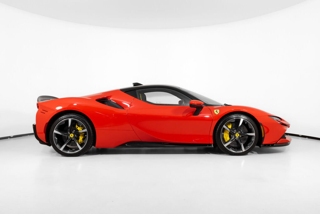 Used 2023 Ferrari SF90 Stradale AWD/4WD image 10