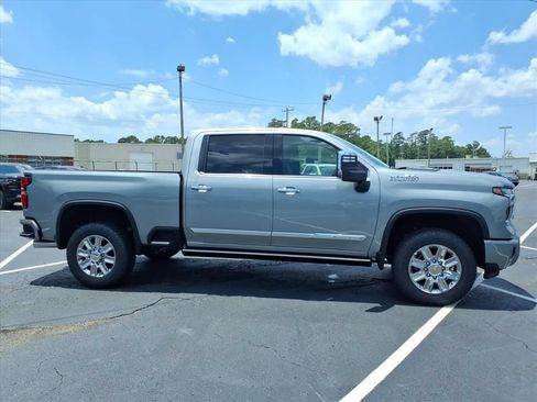New 2026 Chevrolet Silverado 3500 High Country w/ High Country Premium Package AWD/4WD image 2