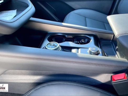 New 2026 Ford Explorer Active w/ Active Comfort Package RWD image 23