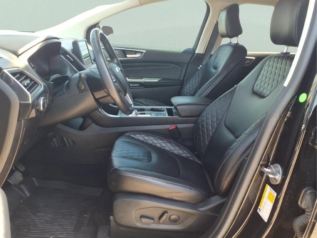 Used 2023 Ford Edge Titanium AWD/4WD image 12
