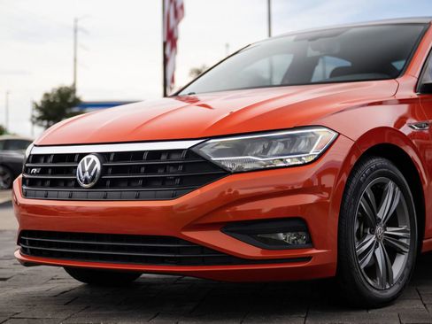 Used 2021 Volkswagen Jetta R-Line FWD image 5