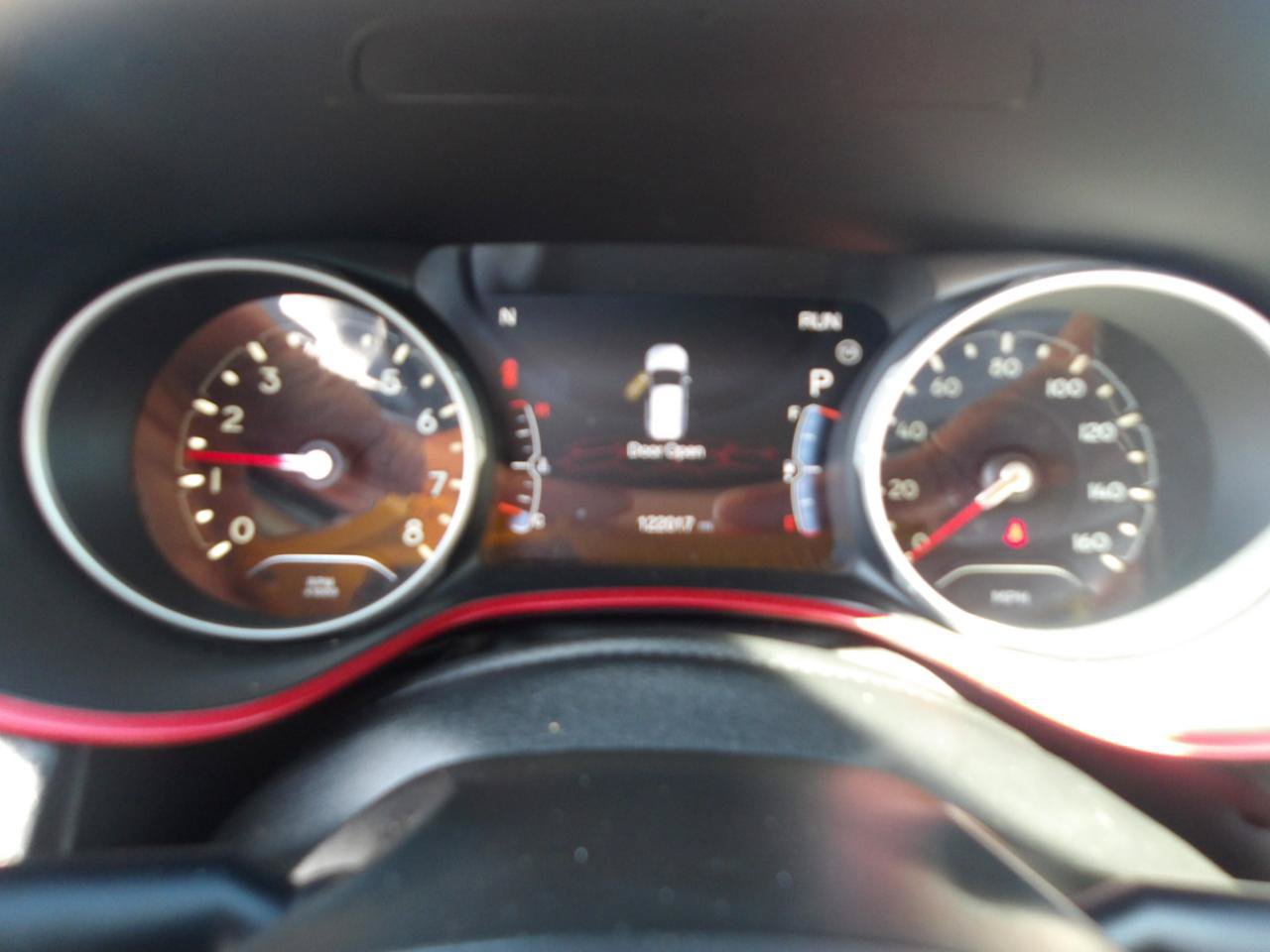 Used 2020 Jeep Compass Trailhawk AWD/4WD image 21