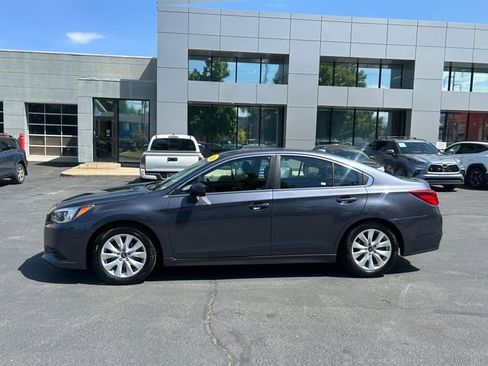 Used 2016 Subaru Legacy 2.5i Premium AWD/4WD image 2