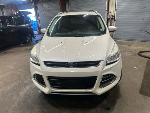 Used 2014 Ford Escape Titanium image 3