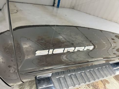 Used 2017 GMC Sierra 1500 SLE w/ SLE Value Package image 25