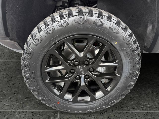 New 2026 GMC Canyon AT4 AWD/4WD image 16