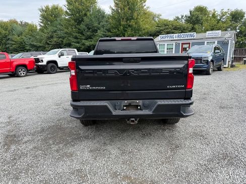 Used 2022 Chevrolet Silverado 1500 Custom AWD/4WD image 6