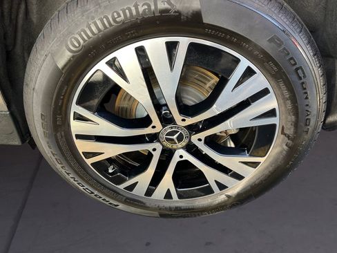 Certified 2025 Mercedes-Benz GLA 250 4MATIC image 14