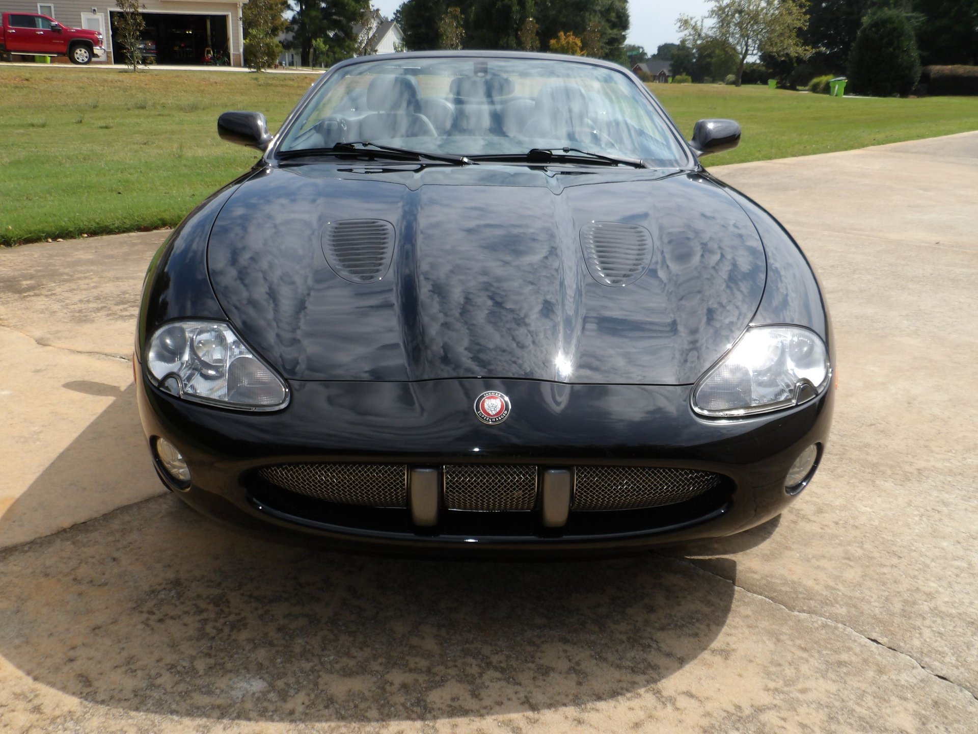 Used 2001 Jaguar XK8 Convertible RWD image 3