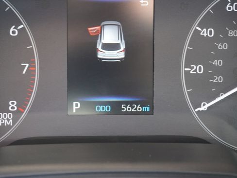 Used 2023 Toyota Corolla Cross L FWD image 9