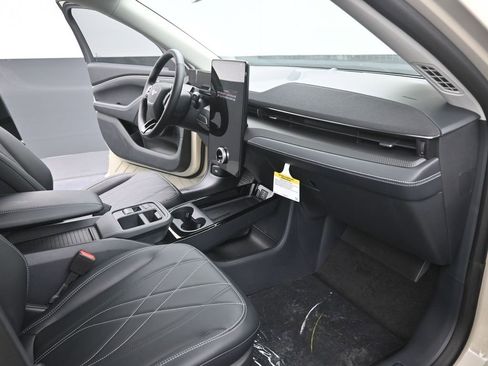 New 2025 Ford Mustang Mach-E Select image 24