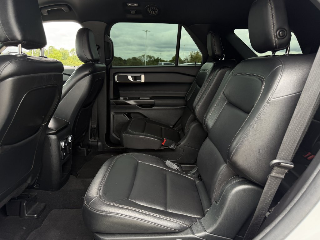 Used 2020 Ford Explorer XLT w/ Equipment Group 202A RWD image 25