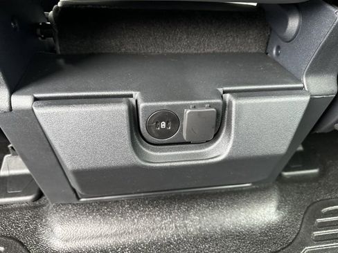 New 2024 Ford F250 XL w/ XL Chrome Package image 14