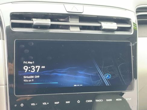 Certified 2024 Hyundai Tucson Limited AWD/4WD image 10