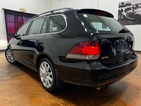 Used 2014 Volkswagen Jetta TDI FWD image 2
