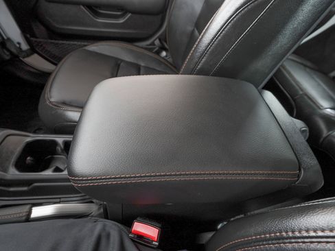 Used 2022 Jeep Wrangler Unlimited Rubicon w/ Xtreme Recon 35" Tire Package image 26