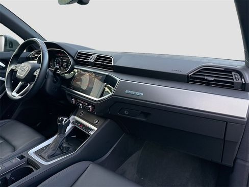 Used 2023 Audi Q3 2.0T Premium Plus w/ Premium Plus Package image 31