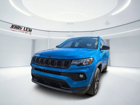 New 2026 Jeep Compass Latitude w/ Sun and Sound Group image 34