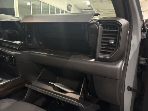Used 2024 Chevrolet Silverado 1500 RST image 34