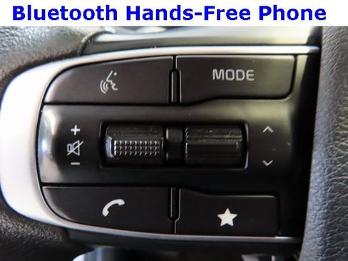 Used 2023 Kia Sportage LX image 19