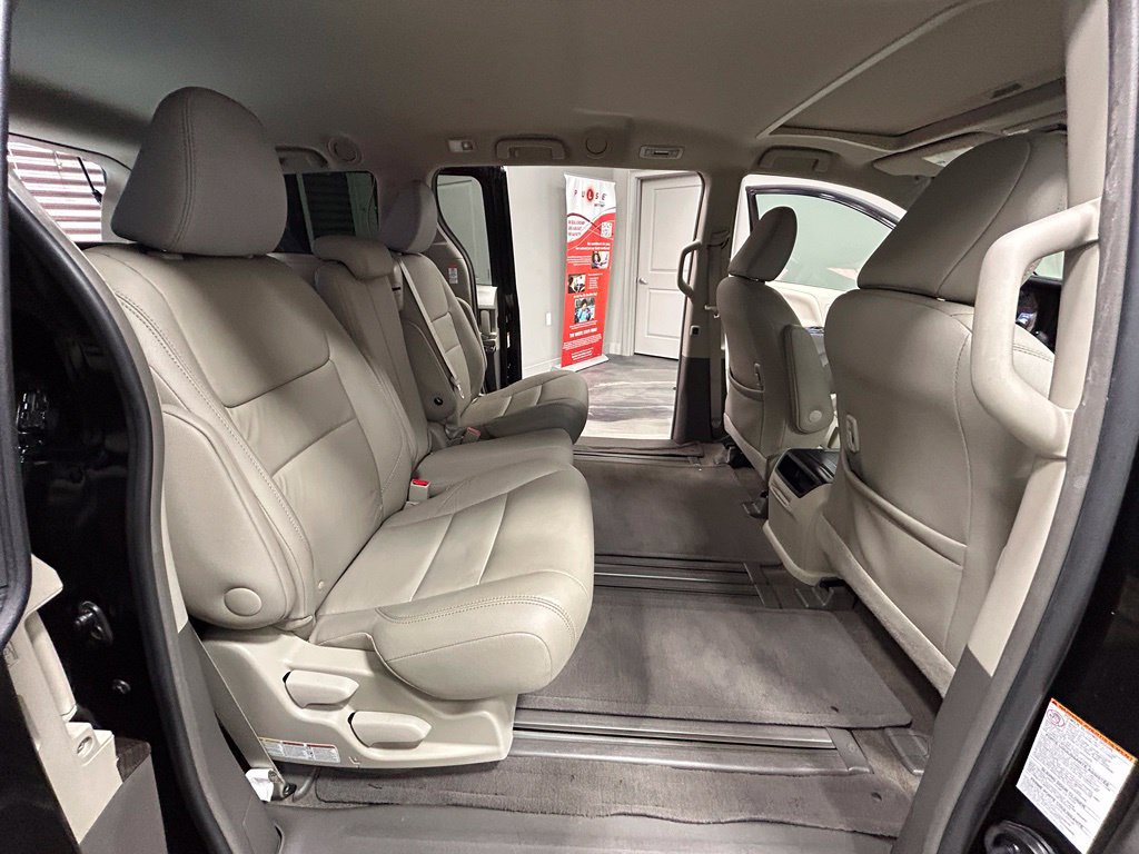 Used 2017 Toyota Sienna XLE FWD image 49