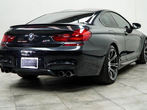 Used 2017 BMW M6 Coupe image 12