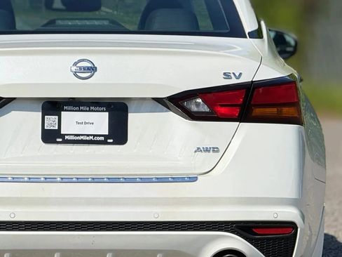 Used 2020 Nissan Altima 2.5 SV AWD/4WD image 14