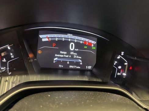 Used 2018 Honda CR-V Touring image 2