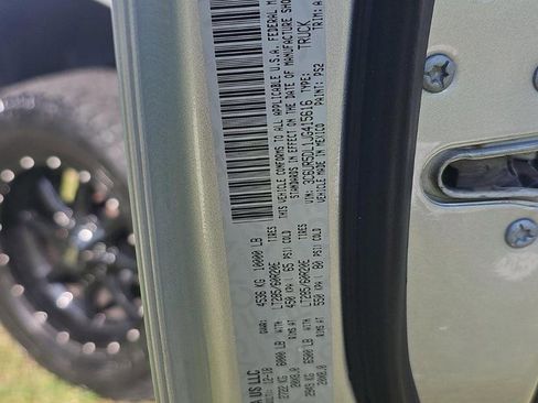 Used 2018 RAM 2500 Big Horn w/ Sport Appearance Group AWD/4WD image 19