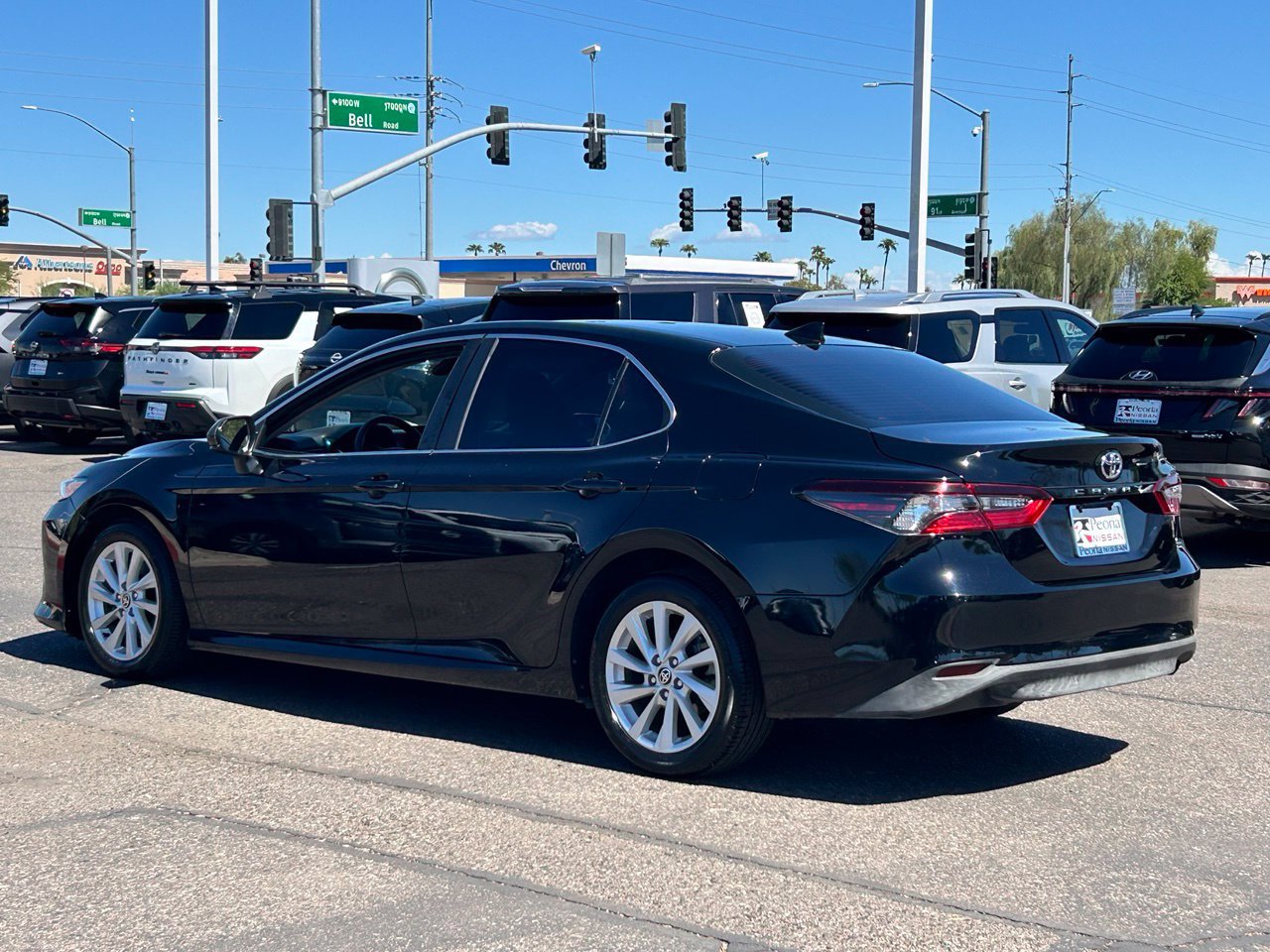 Used 2022 Toyota Camry LE w/ Carpet Mat Package (TMS) FWD image 4