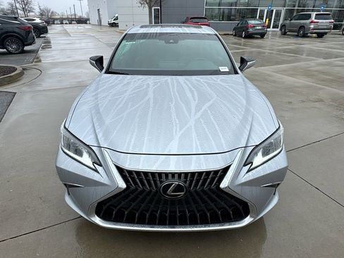 Used 2024 Lexus ES 350 w/ Premium Package image 4