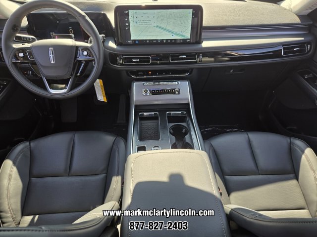 New 2026 Lincoln Aviator AWD image 12