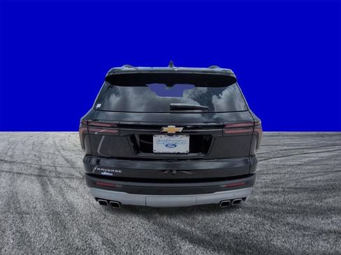 Used 2025 Chevrolet Traverse LT w/ Enhanced Driving Package FWD image 5