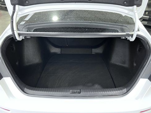 Used 2023 Honda Accord EX image 25