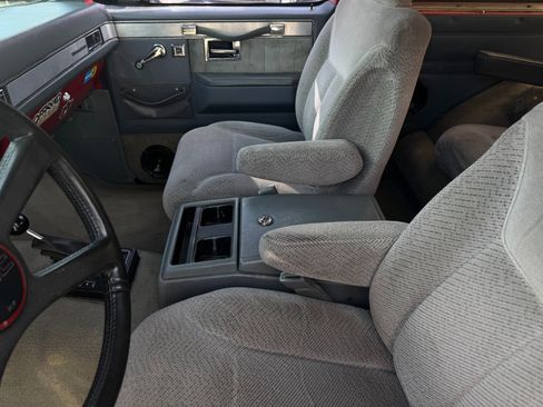 Used 1989 GMC Jimmy 4WD image 14