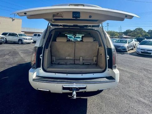 Used 2013 Cadillac Escalade Premium AWD/4WD image 10