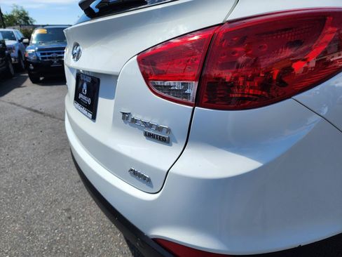 Used 2013 Hyundai Tucson Limited AWD/4WD image 33