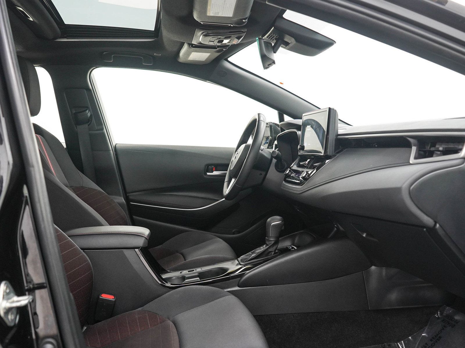 Used 2023 Toyota Corolla SE w/ SE Premium Package FWD image 11