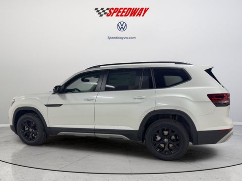 New 2026 Volkswagen Atlas Peak Edition AWD/4WD image 9
