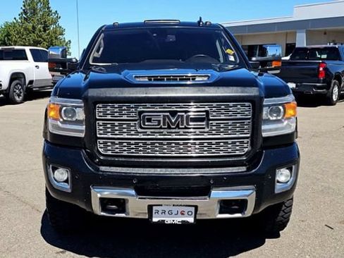 Used 2019 GMC Sierra 3500 Denali AWD/4WD image 3